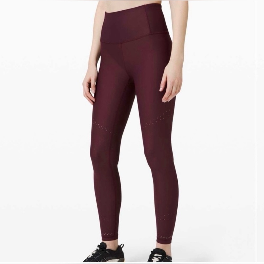 Lululemon Zoned In Tight Womens 27” Leggings Active Logo Outdoor Sports Sz 10